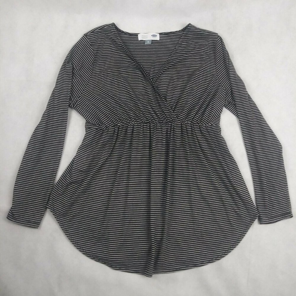 Old Navy Materity Size XL Shirt V-Neck Blouse Black and White Stripe Babydoll